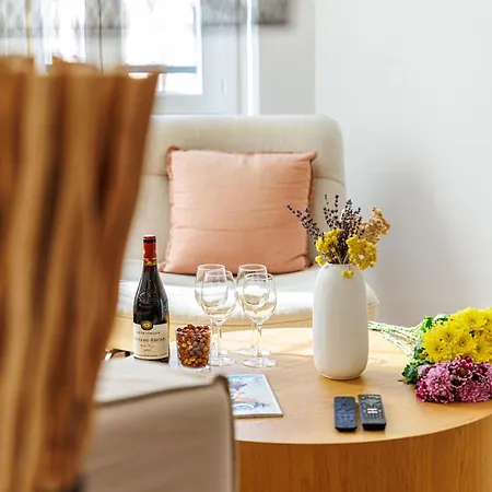 Feel - Deroulede Apartment *